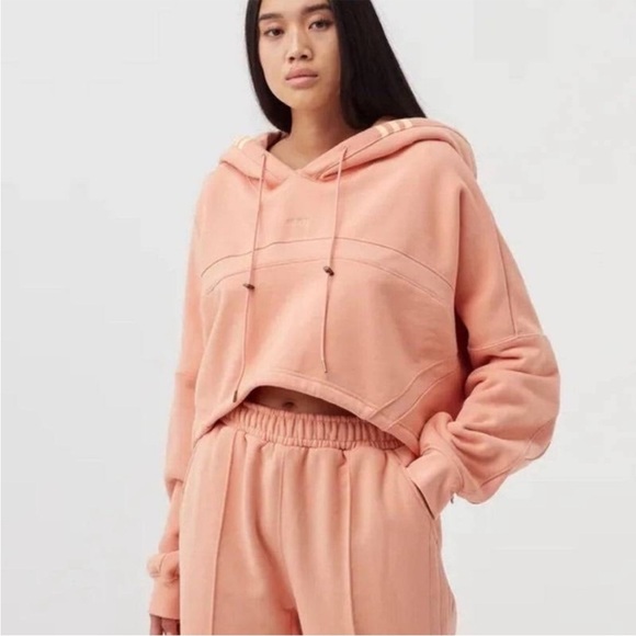 IVY PARK X ADIDAS 2 PC SET Ambient Blush Shrug And Joggers Set - Picture 3 of 16